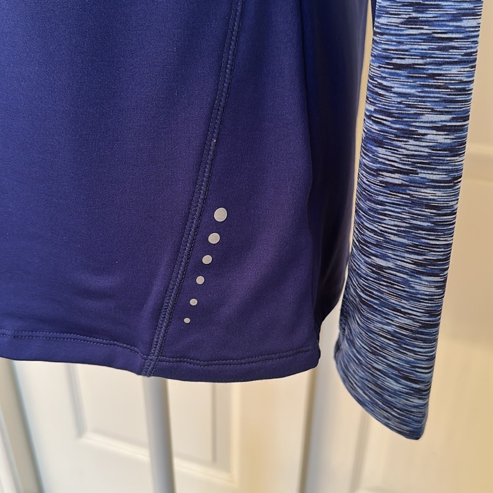 Workout Pullover - Picture 6 of 7